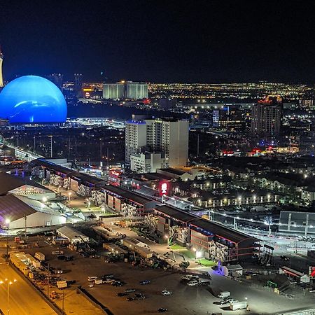 Penthouse Suite With Strip View At The Signature At Mgm Grand ลาสเวกัส ภายนอก รูปภาพ