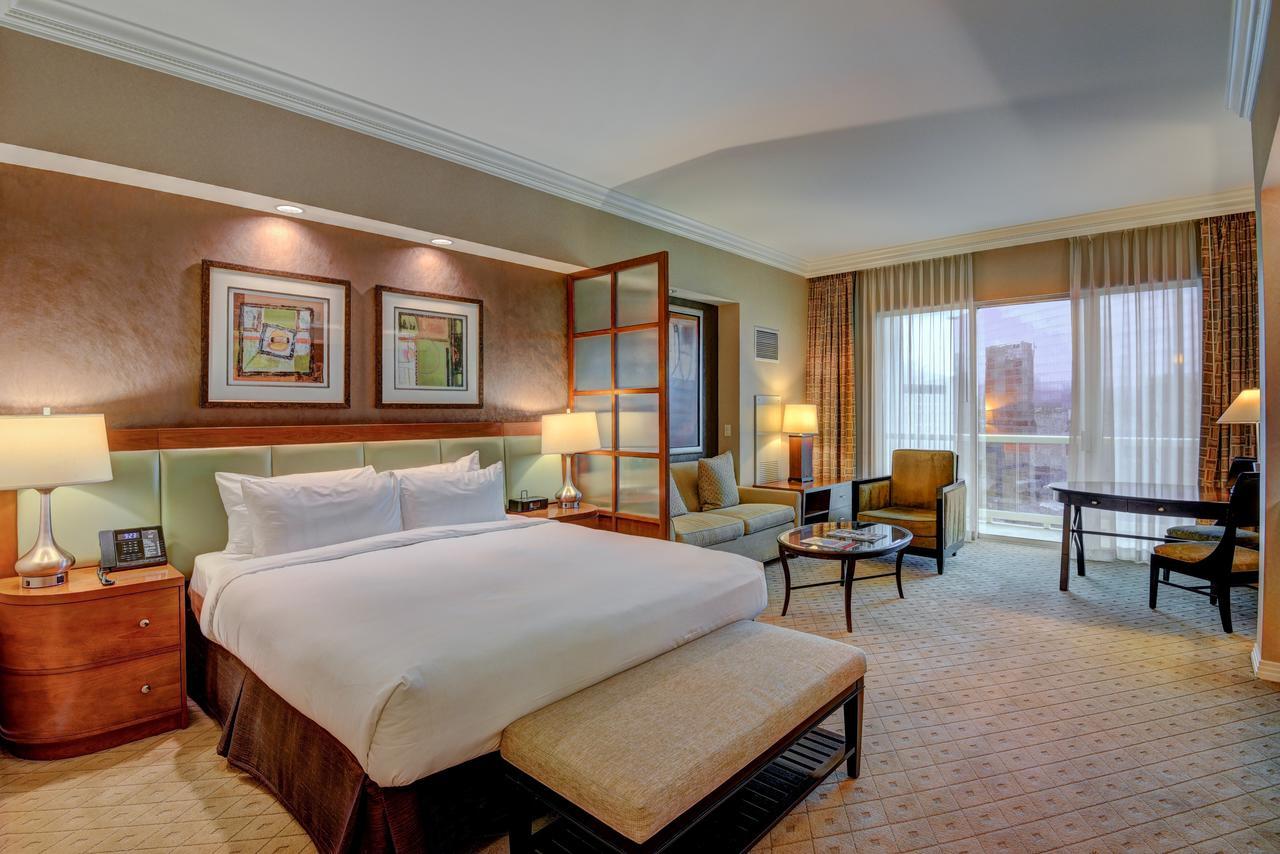 Penthouse Suite With Strip View At The Signature At Mgm Grand ลาสเวกัส ภายนอก รูปภาพ