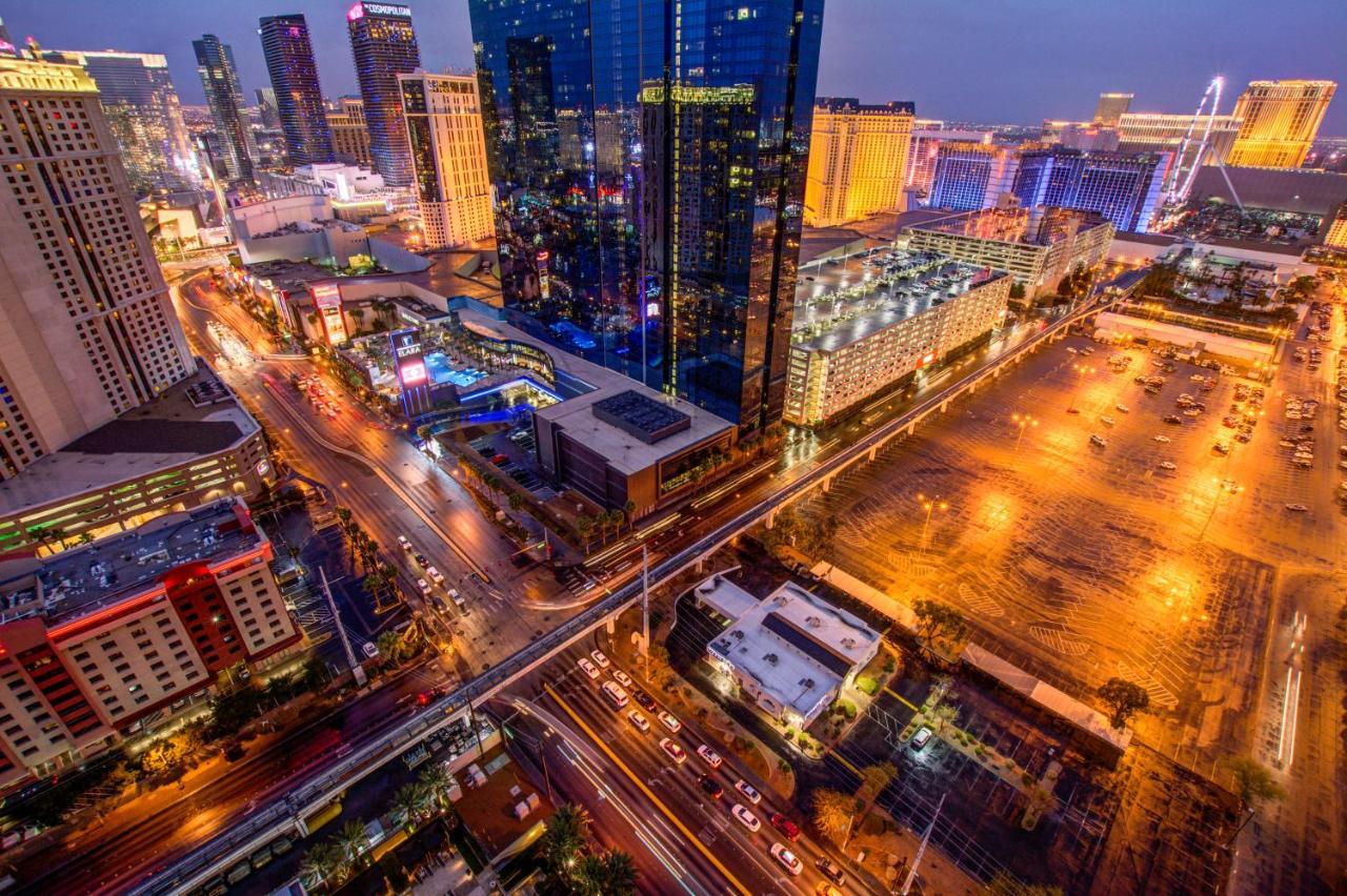 Penthouse Suite With Strip View At The Signature At Mgm Grand ลาสเวกัส ภายนอก รูปภาพ